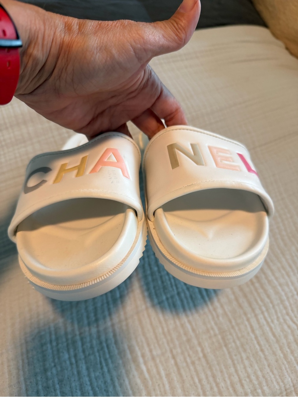 CH@NE** White Slide Sandals with Pastel Logo Letters - Picture 2 of 6